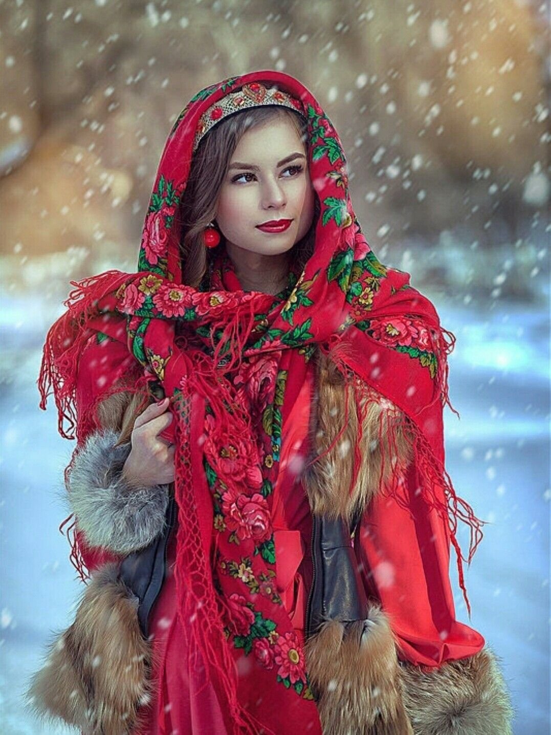 Beautiful girl Women in Slavic costumes in Columbo